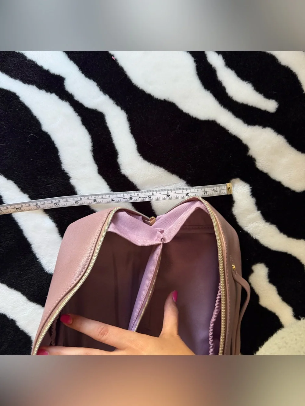 Bergdorf Goodman Lilac Large Travel Makeup Bag gold hardware Cosmetic Case